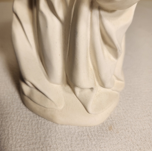 Unpainted Ceramic Bisque 7.5" Blessed Mother Nativity Piece - Picture 9 of 11